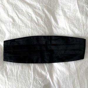 Black cummerbund - Tie Bar